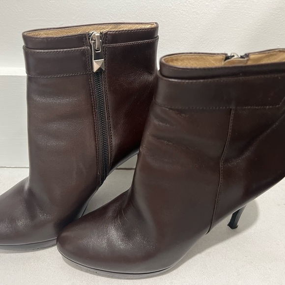 Michael Kors boot heels. Dark brown. Size 7 1/2 - Picture 2 of 6